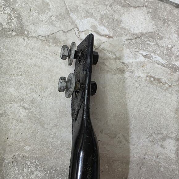 Front Left Right Bumper Bracket for Chevy Silverado 2500/3500HD 15-19 GMC Sierra - Picture 16 of 16